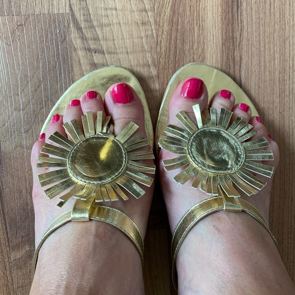 Shoe - Picture 2 of 3